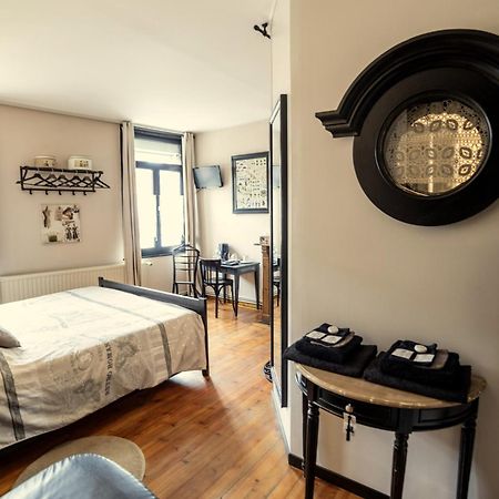 Aux Petits Bonheurs Hotell La Gorgue Eksteriør bilde