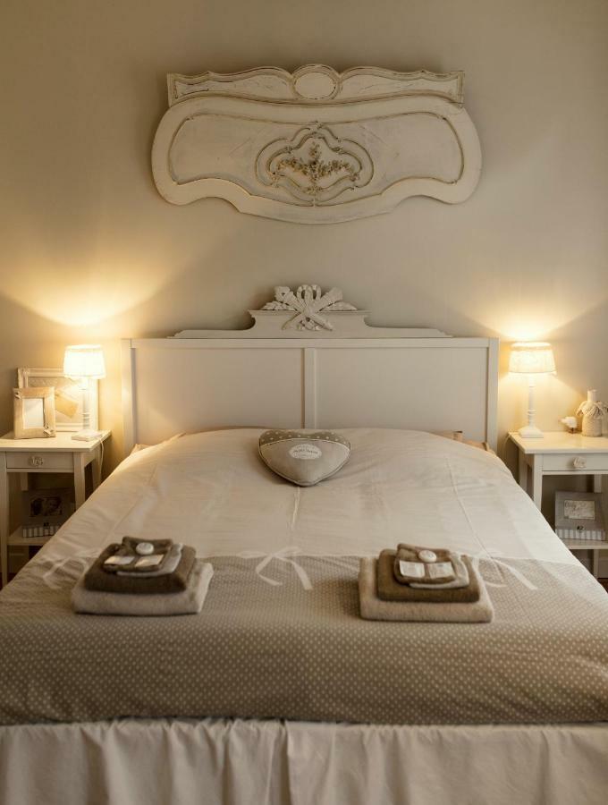 Aux Petits Bonheurs Hotell La Gorgue Eksteriør bilde